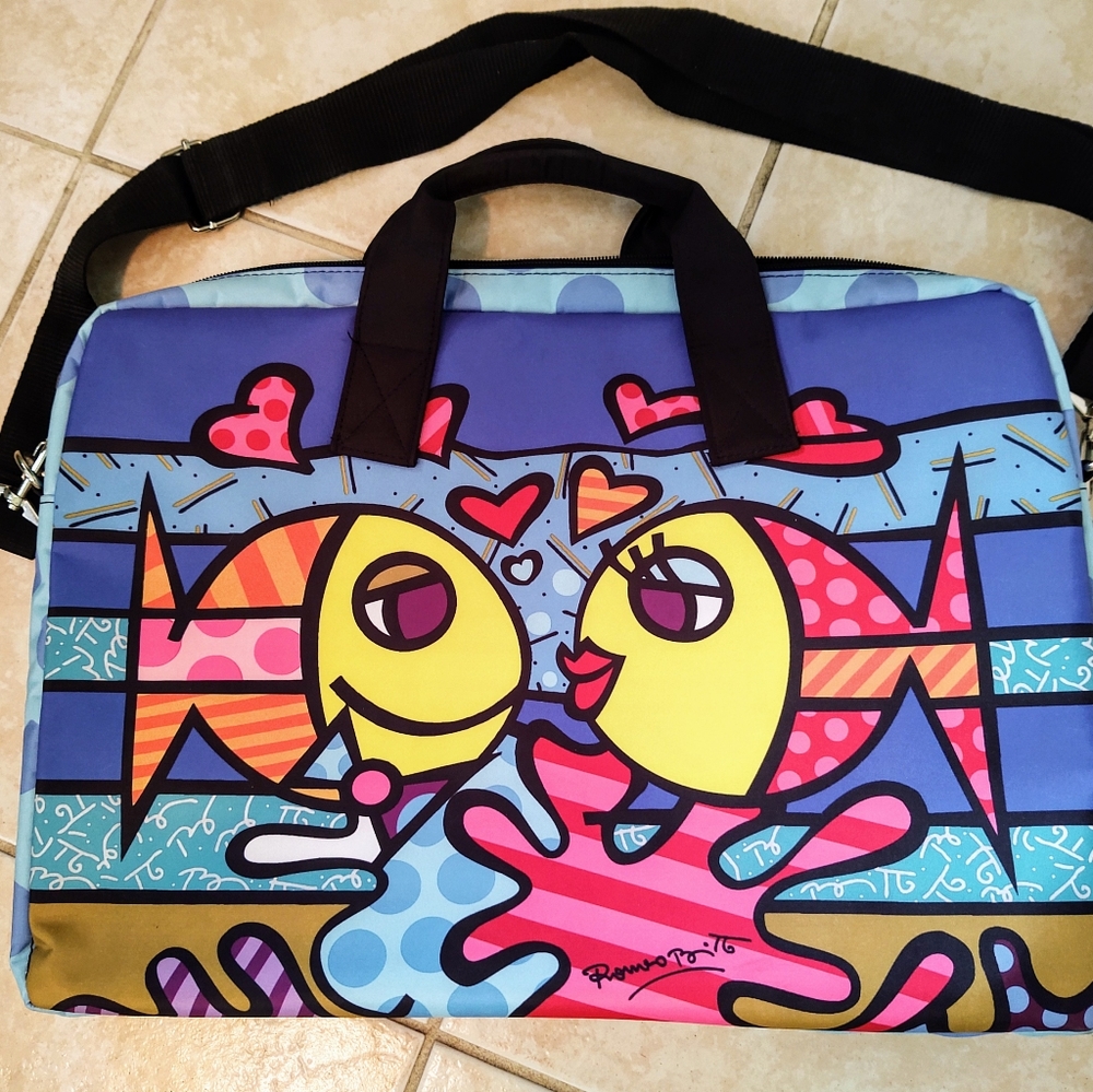 Britto Kissing Fish Laptop Bag